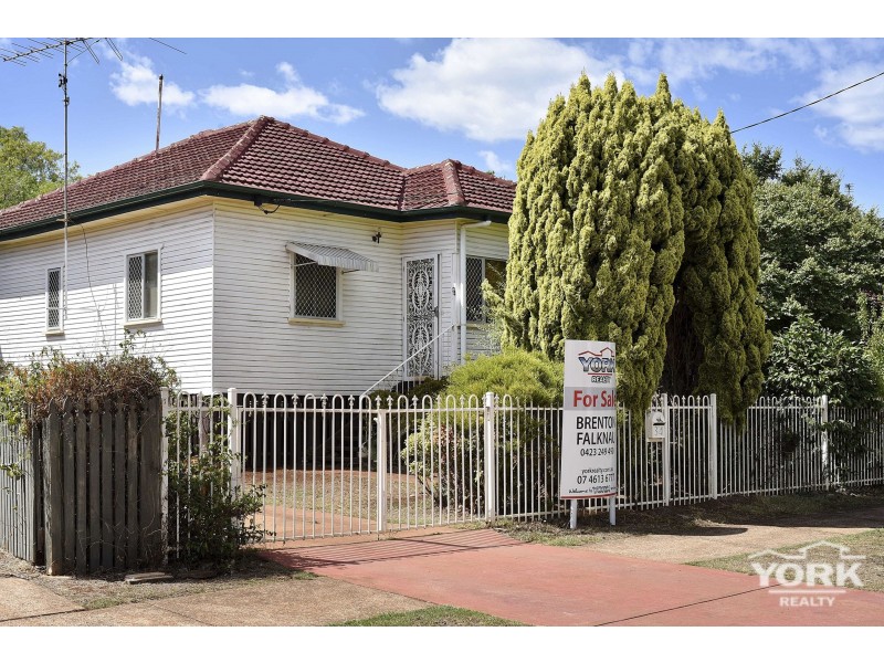 34 Llewellyn Street, Centenary Heights QLD 4350