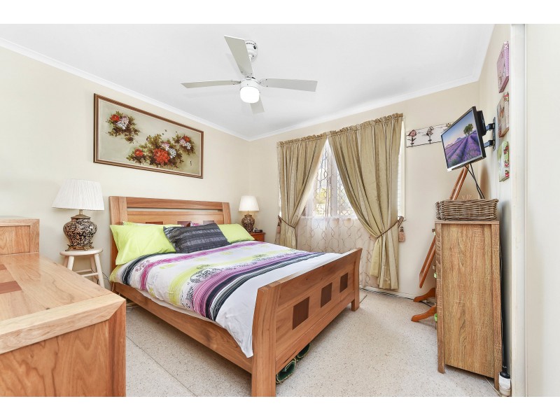 3 Hazel St, Centenary Heights QLD 4350