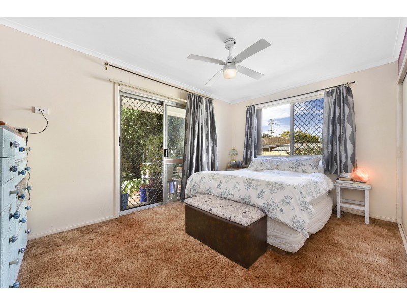 3 Hazel St, Centenary Heights QLD 4350