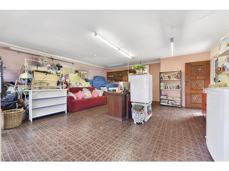 3 Hazel St, Centenary Heights QLD 4350