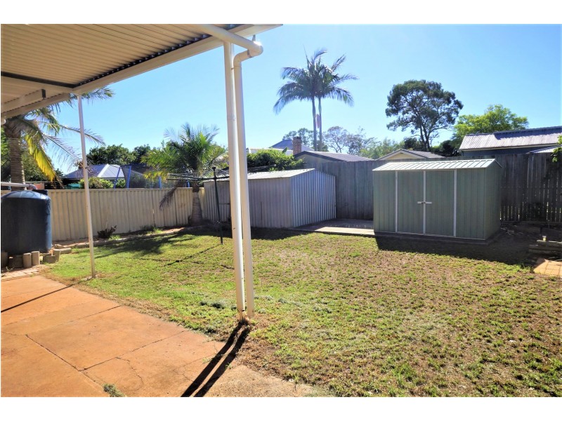 30 Doncaster Street, Newtown QLD 4350