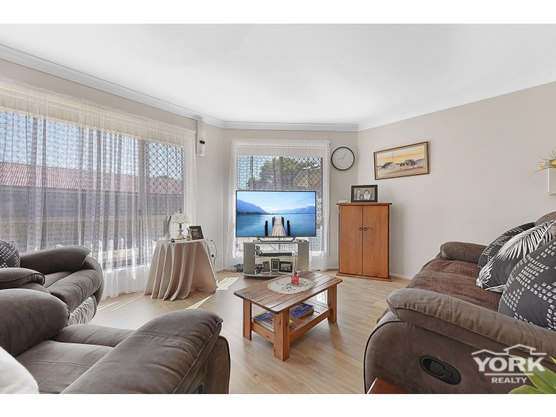 2/17 Anita Drive, Kearneys Spring QLD 4350
