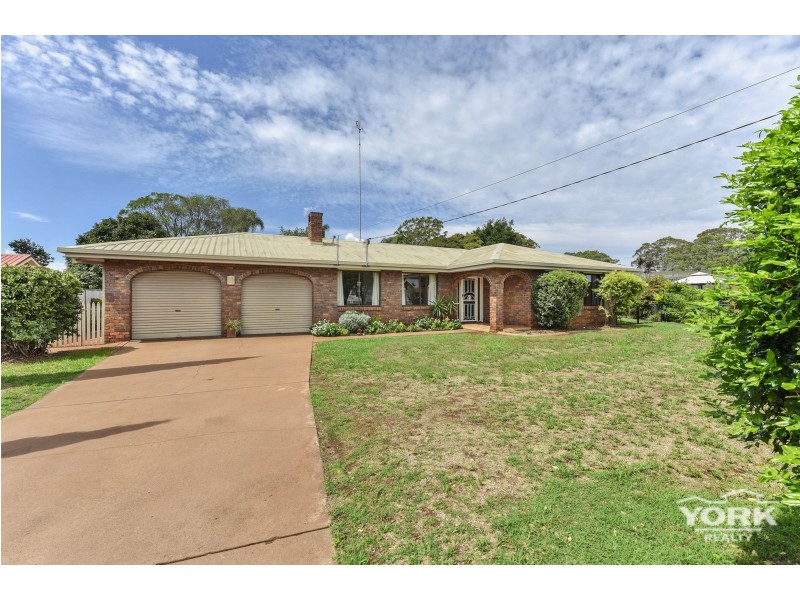 10 Camellia Court, Darling Heights QLD 4350