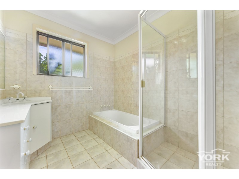 10 Camellia Court, Darling Heights QLD 4350