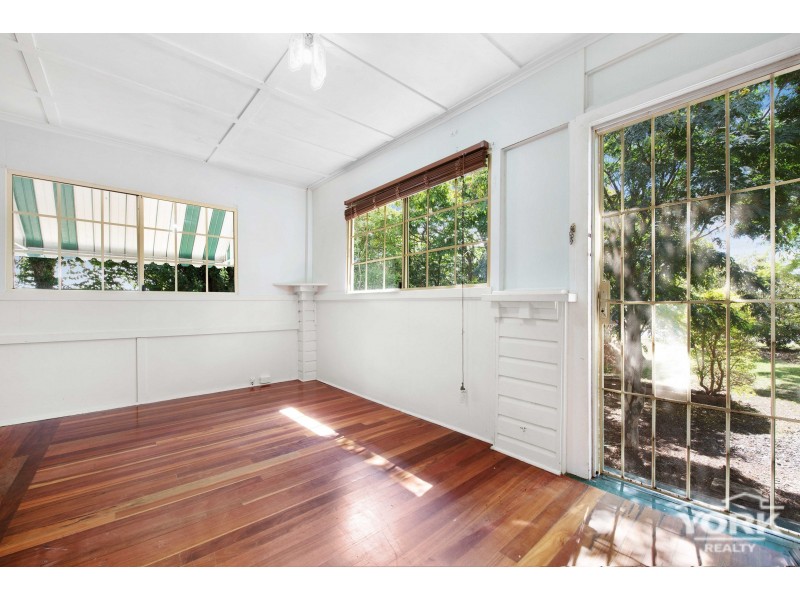 30 High Street, Wyreema QLD 4352