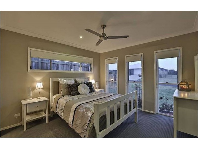 54 Bennett Street, Kleinton QLD 4352