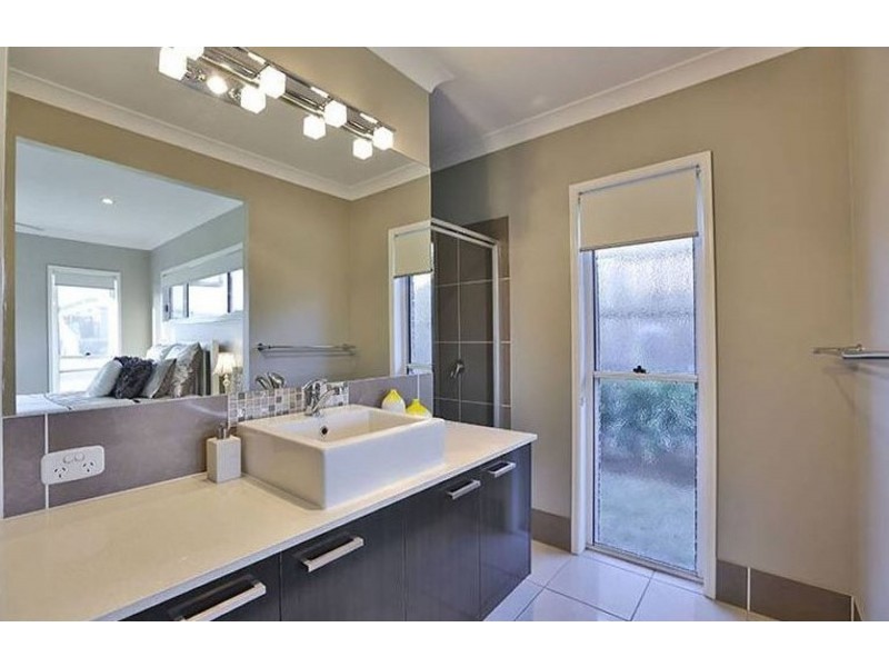 54 Bennett Street, Kleinton QLD 4352