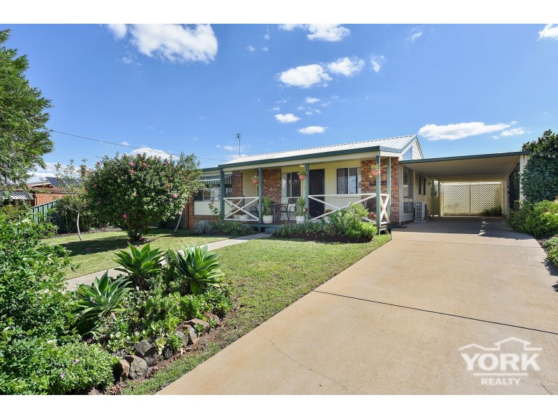 47 Traminer Drive, Wilsonton Heights QLD 4350