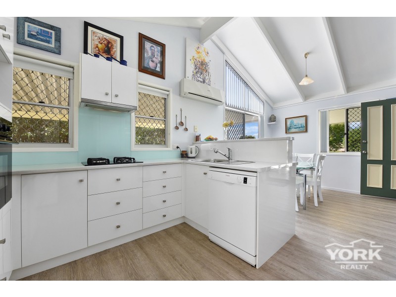 47 Traminer Drive, Wilsonton Heights QLD 4350