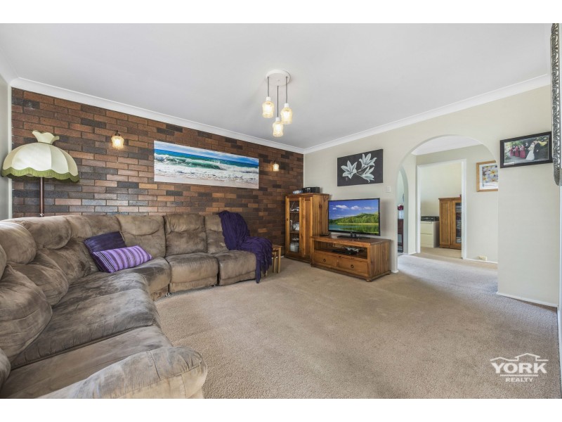 12 Dumba Street, Harristown QLD 4350