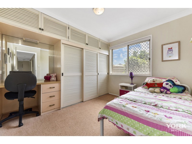 12 Dumba Street, Harristown QLD 4350