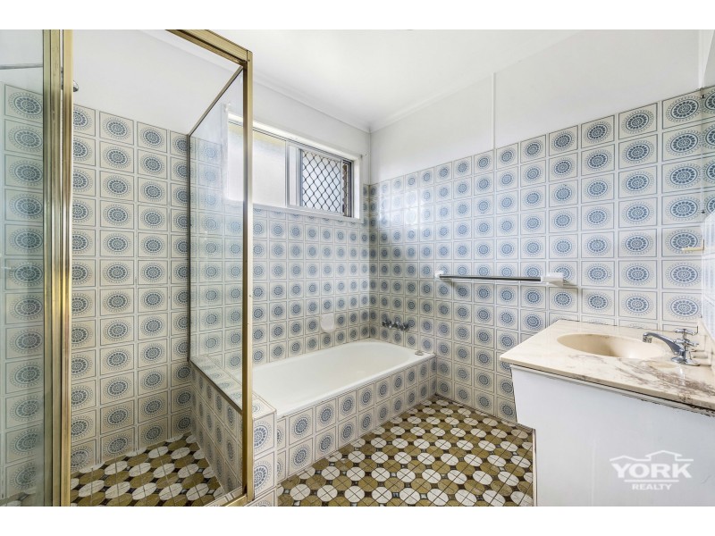 12 Dumba Street, Harristown QLD 4350