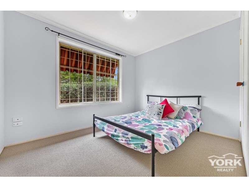 2 Chardonnay Street, Wilsonton Heights QLD 4350
