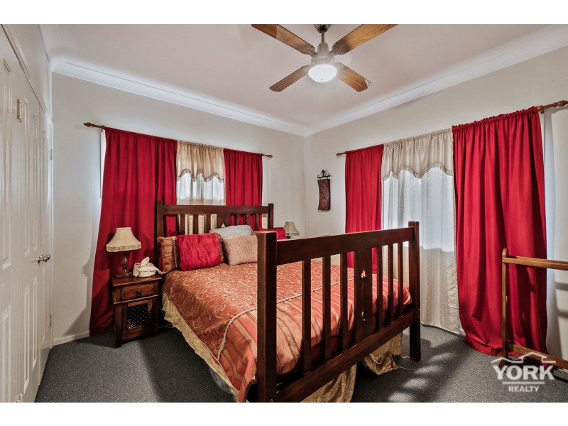 18 Kimdon Crescent, Highfields QLD 4352