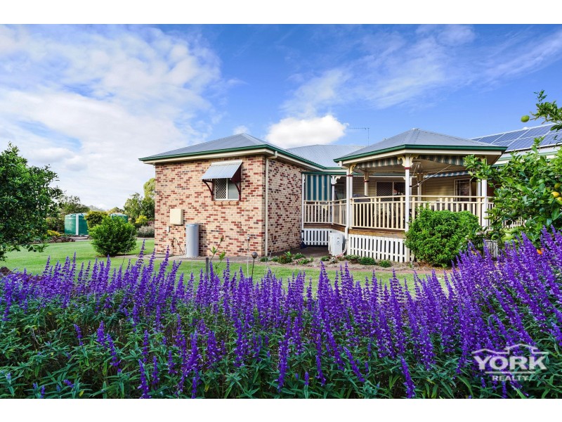 1 Jane Court, Cotswold Hills QLD 4350