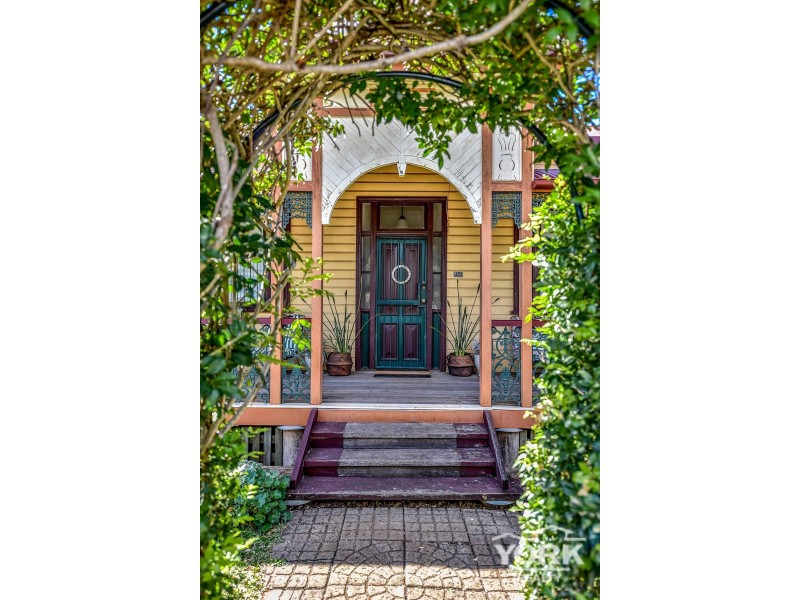 40 Gowrie Street, Toowoomba City QLD 4350