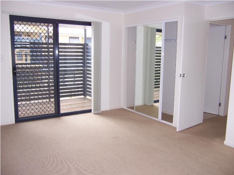 Kearneys Spring QLD 4350