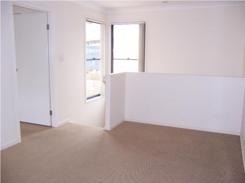 Kearneys Spring QLD 4350