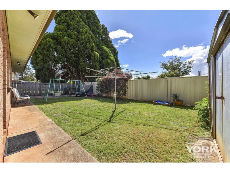 23 Rome Street, Newtown QLD 4350