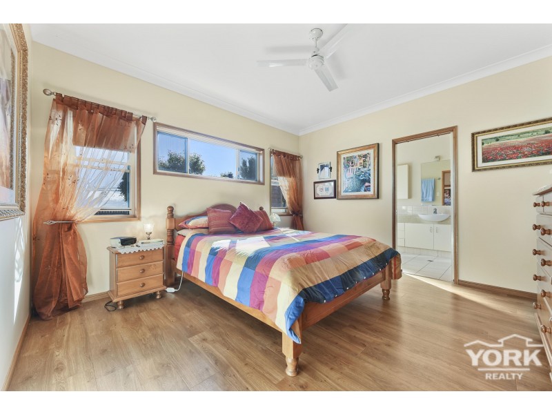 13 Highgrove Drive, Highfields QLD 4352