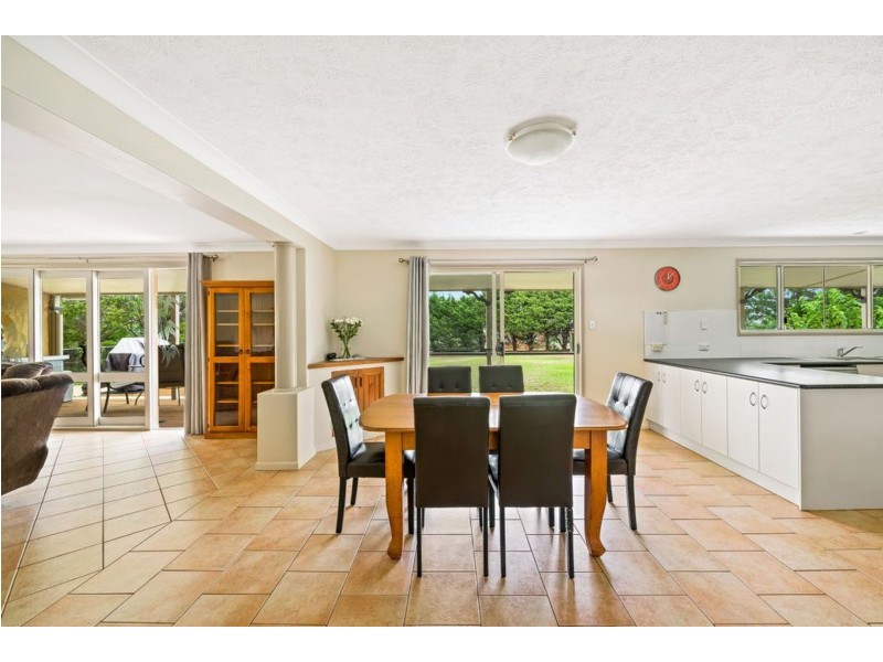 27 Kratzke Road, Highfields QLD 4352