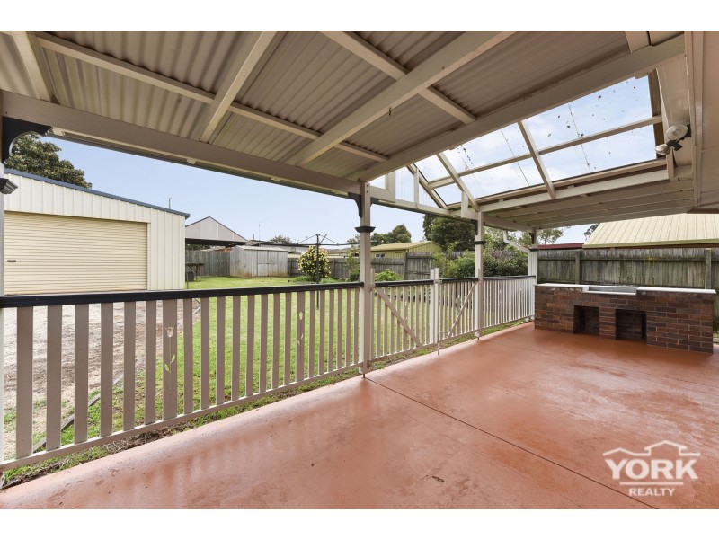 52 Hamilton Street, Newtown QLD 4350