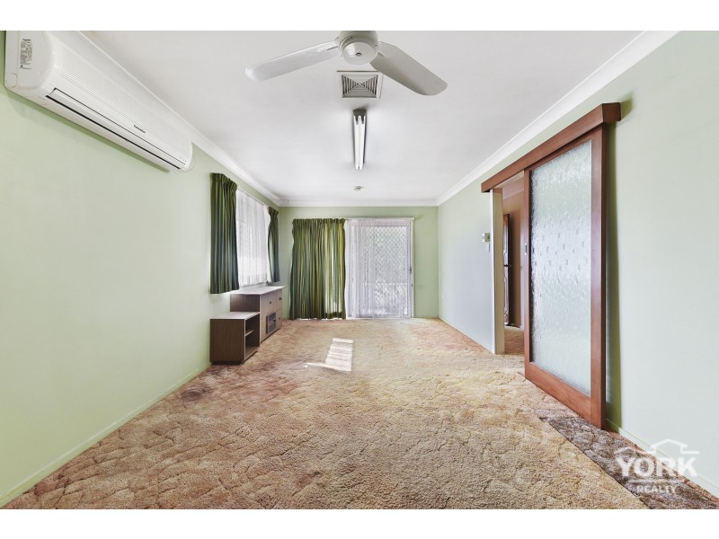 5 Priest Street, Rockville QLD 4350