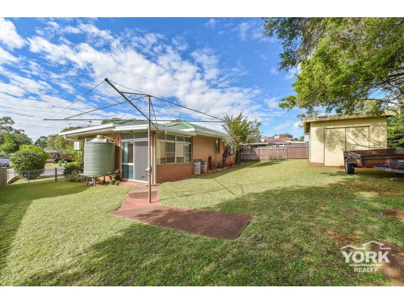 5 Priest Street, Rockville QLD 4350