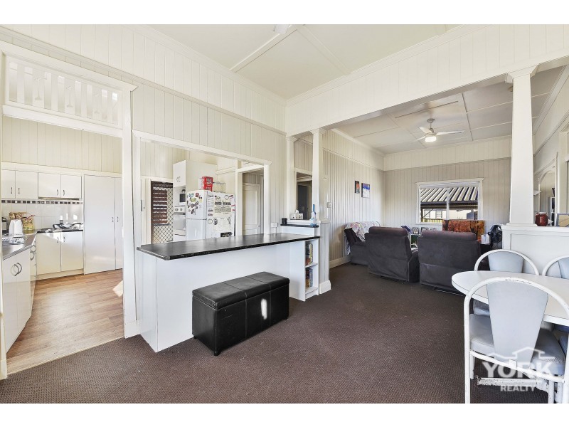 43 Victoria Street, Clifton QLD 4361