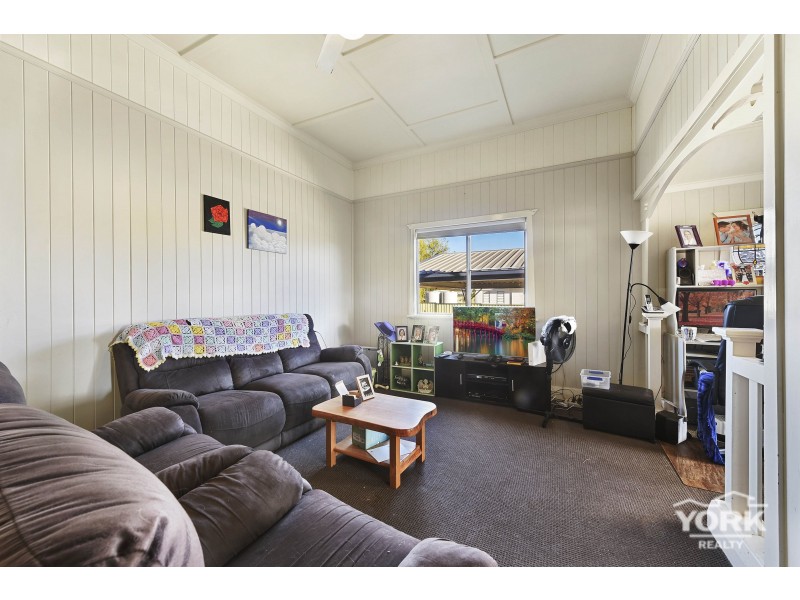 43 Victoria Street, Clifton QLD 4361