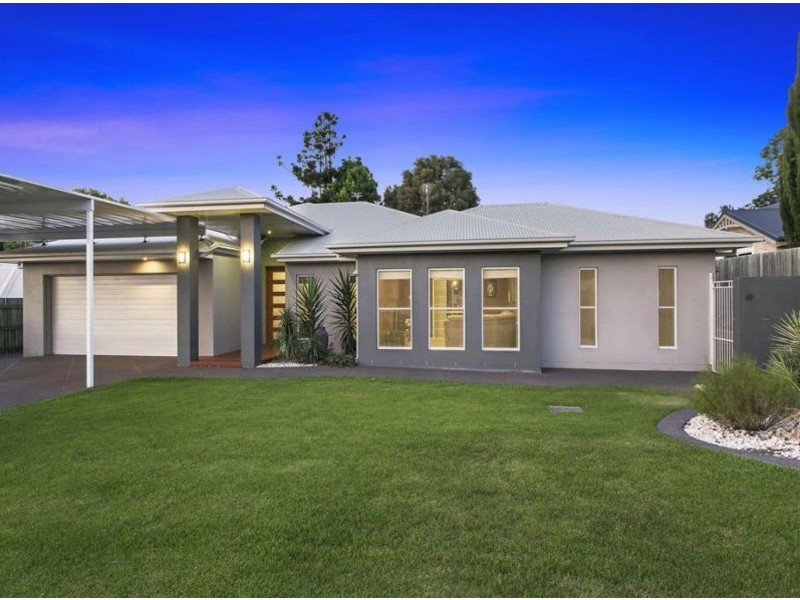 4 Pelican Drive, Rangeville QLD 4350