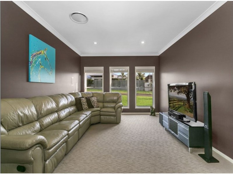 4 Pelican Drive, Rangeville QLD 4350