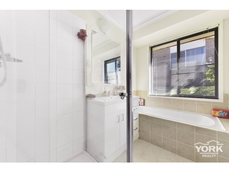 Wilsonton Heights QLD 4350