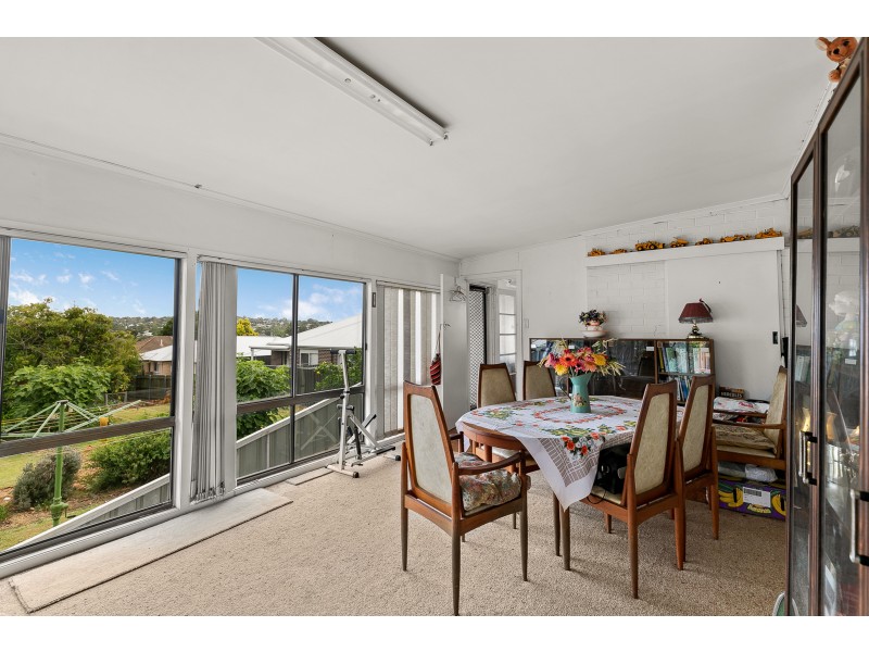 182 West Street, South Toowoomba QLD 4350