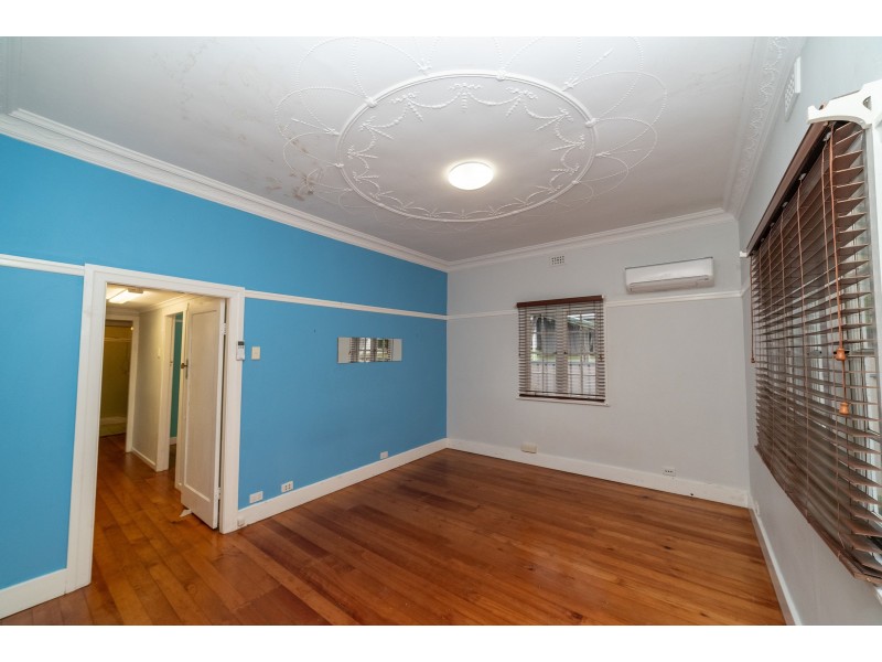 228 Hume Street, South Toowoomba QLD 4350