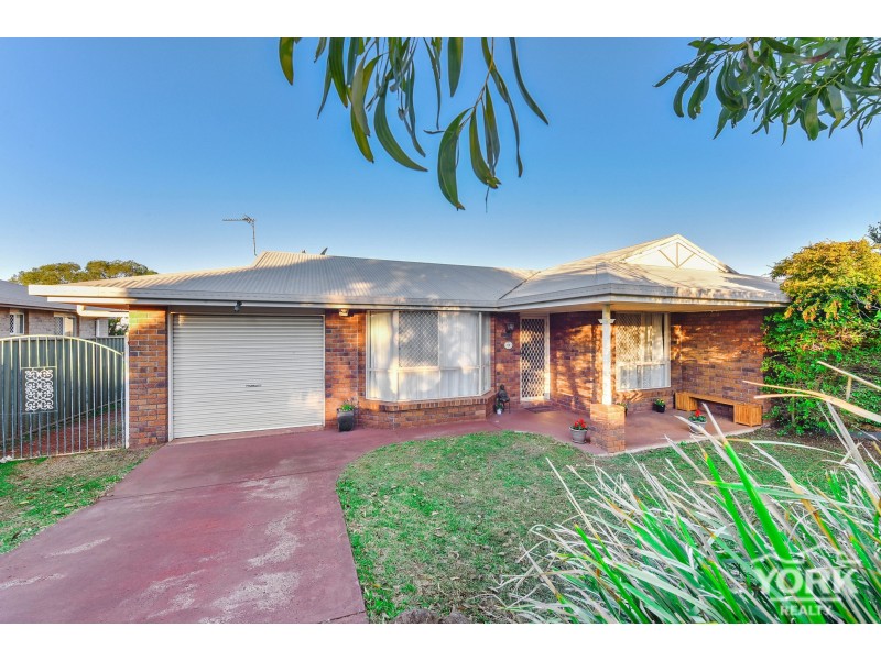 Kearneys Spring QLD 4350