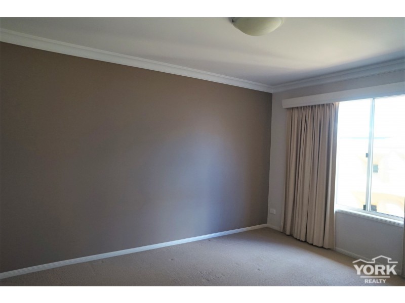 2/2 Ball Street, Drayton QLD 4350