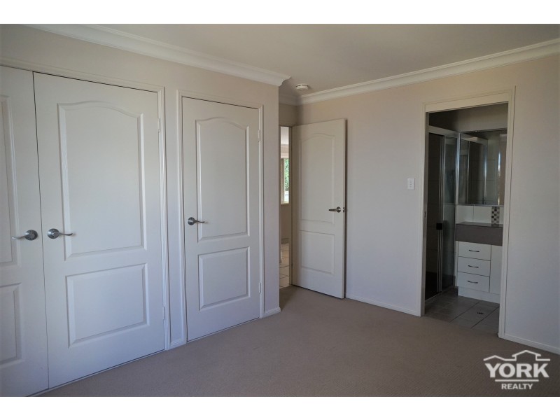 2/2 Ball Street, Drayton QLD 4350