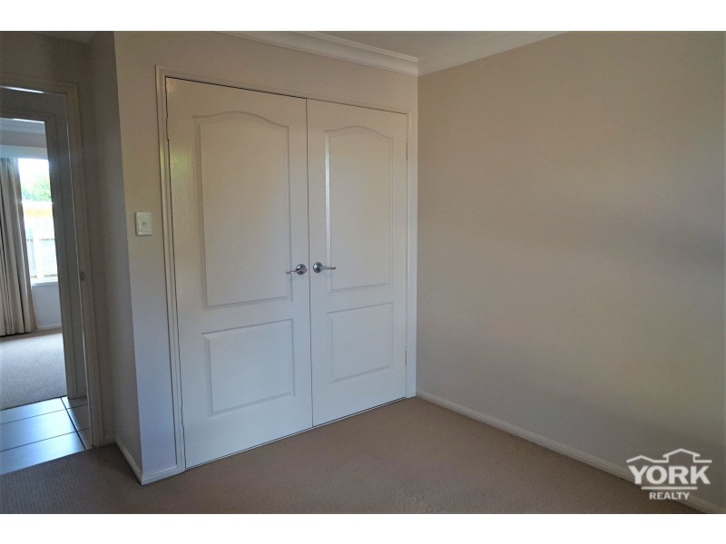 2/2 Ball Street, Drayton QLD 4350