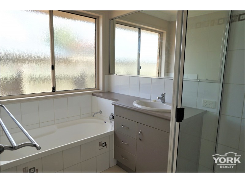 2/2 Ball Street, Drayton QLD 4350