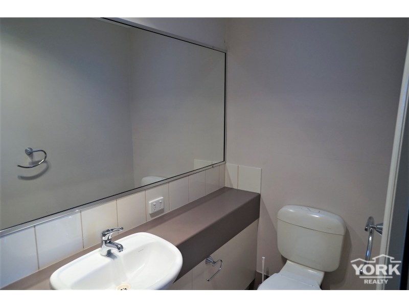 2/2 Ball Street, Drayton QLD 4350