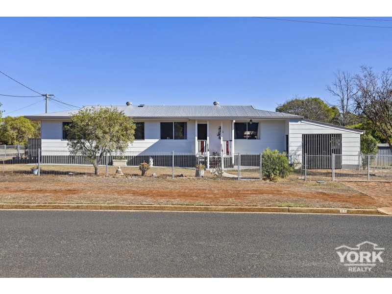 85 Proposch Street, Oakey QLD 4401