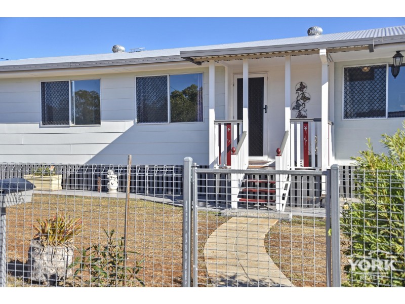 85 Proposch Street, Oakey QLD 4401