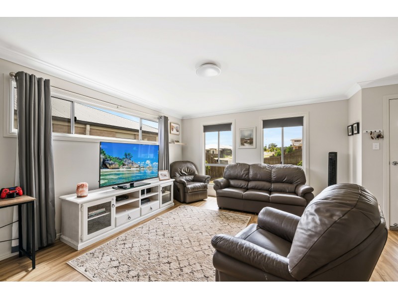 Lot 208 Entabeni Drive, Kearneys Spring QLD 4350