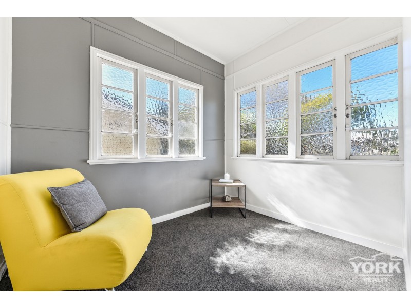755 Ruthven Street, South Toowoomba QLD 4350