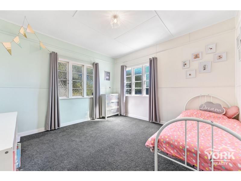 755 Ruthven Street, South Toowoomba QLD 4350