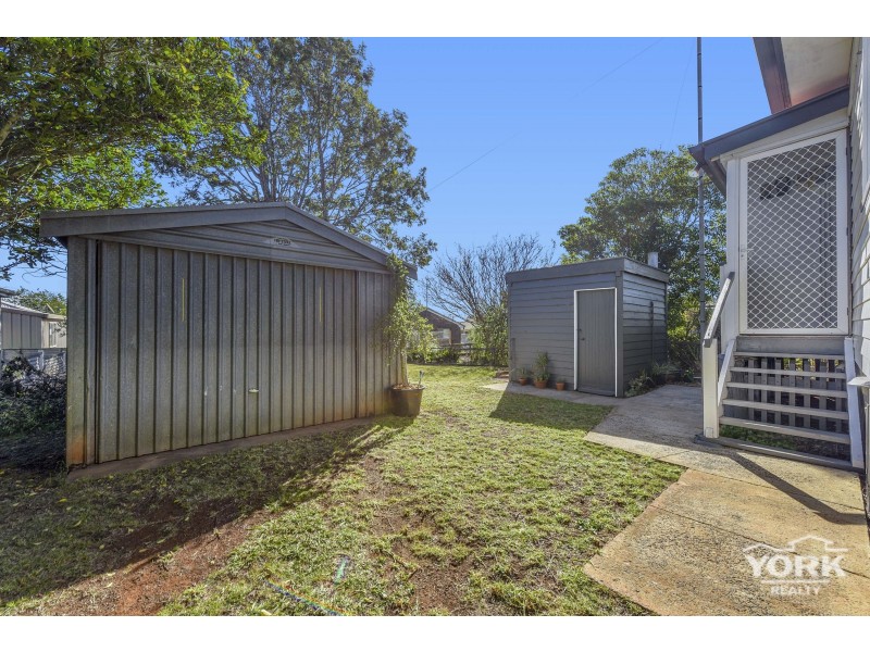 755 Ruthven Street, South Toowoomba QLD 4350