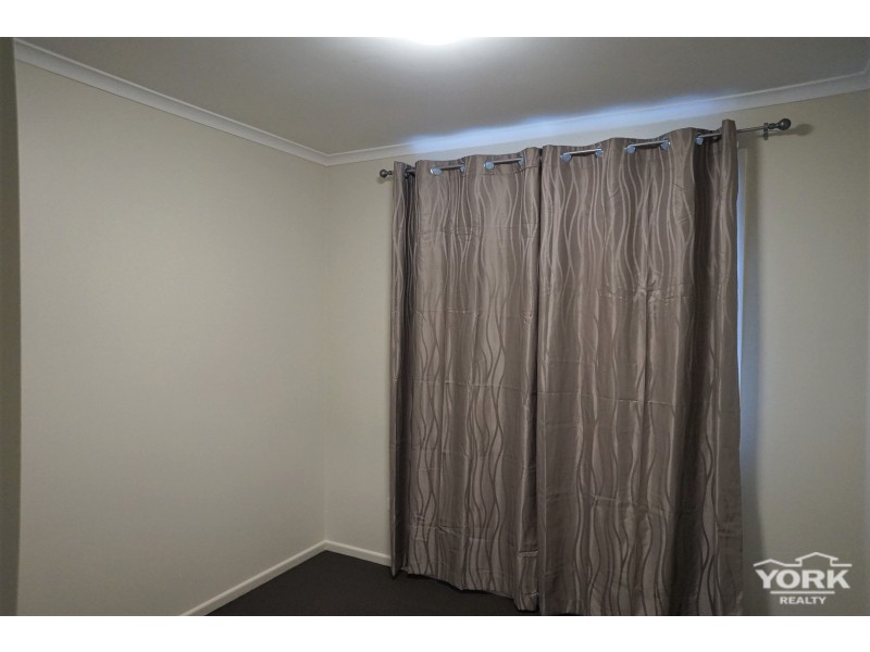 1/15a Wilfred Street, Harristown QLD 4350