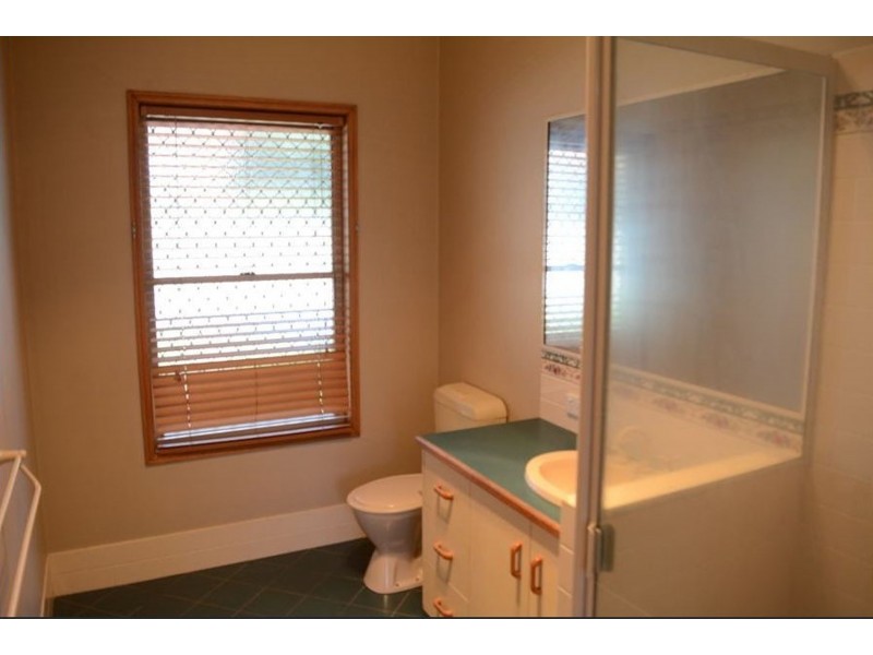 109 Hursley Road, Glenvale QLD 4350