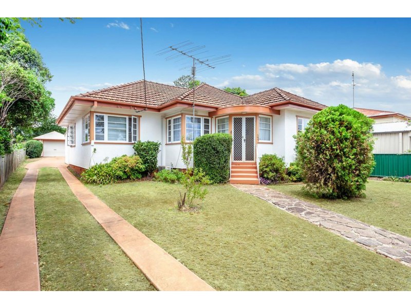 34 Dunne Street, Harristown QLD 4350